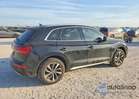 2021 Audi Q5 Premium z USA, uszkodzony, nr VIN WA1AAAFY3M2081147